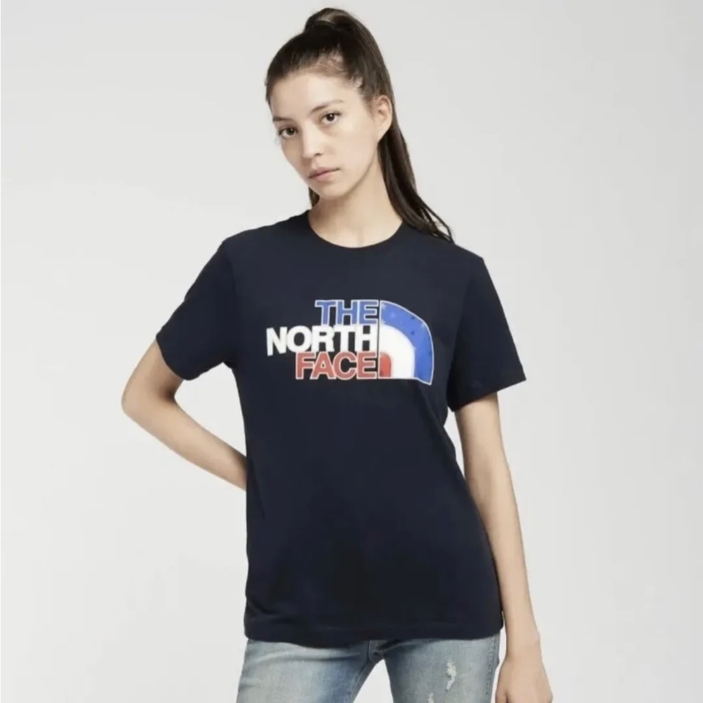 The North Face Women's Large S/S New USA Tee Aviator Navy/Multi-Color Print
